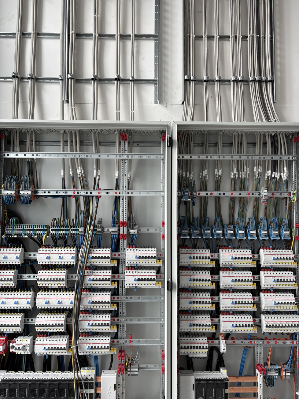 Elektroinštalácie (4)